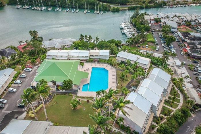 Superbe Studio Avec Piscine, Au Coeur De La Marina! Village Soleil ! Proche Aeroport & Ferry Le Gosier  Exterior photo