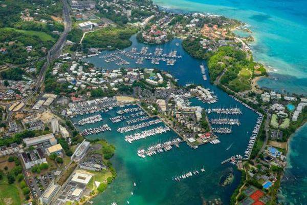 Superbe Studio Avec Piscine, Au Coeur De La Marina! Village Soleil ! Proche Aeroport & Ferry Le Gosier  Exterior photo